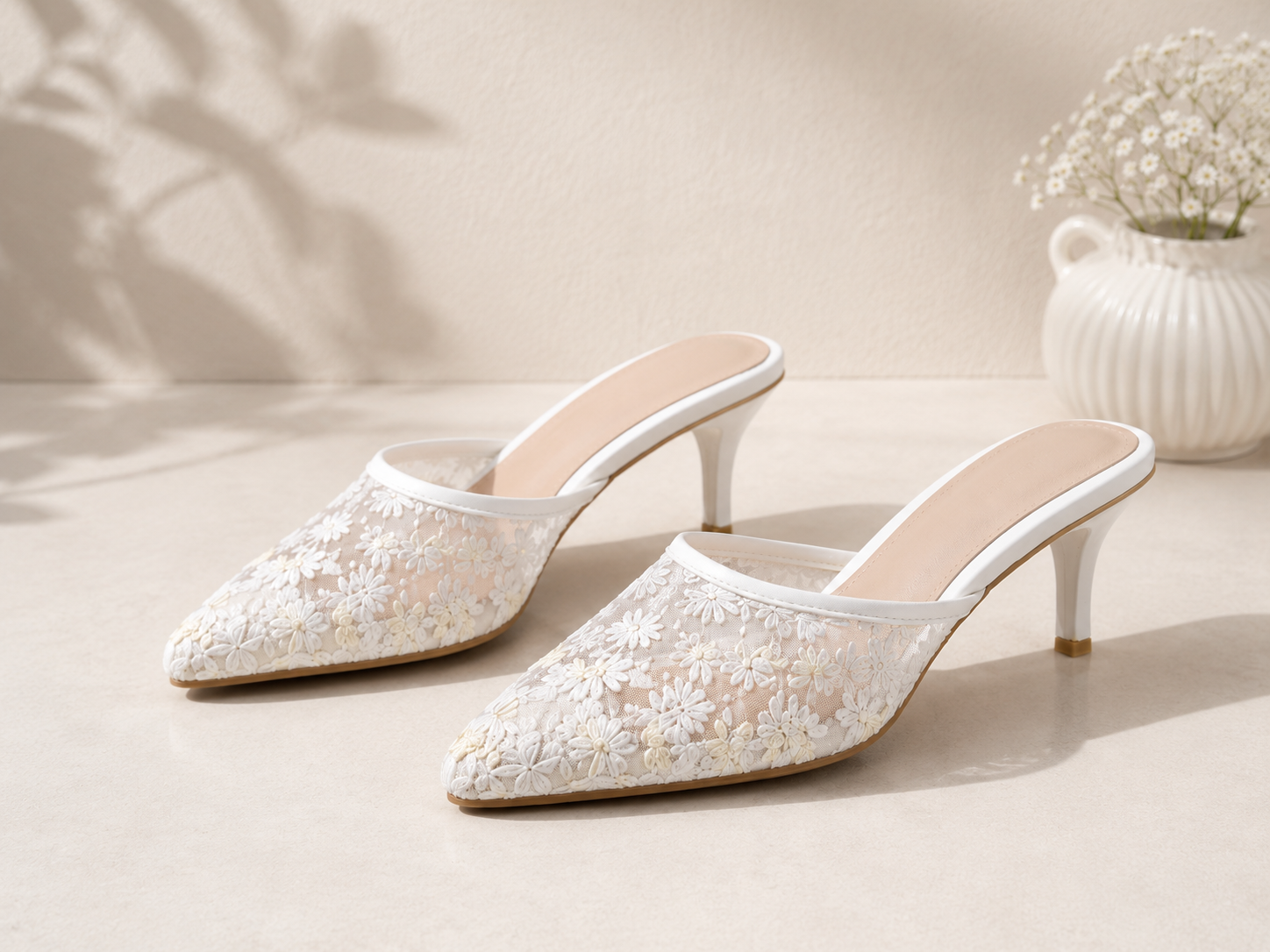 Noor Pointed Pump